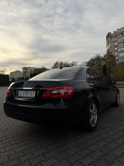 Продам своє авто Mersedes E w212