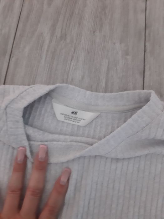Sweter dziewczęcy