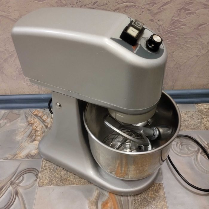 Миксер планетарный, тестомес профессиональный Sirman 7л