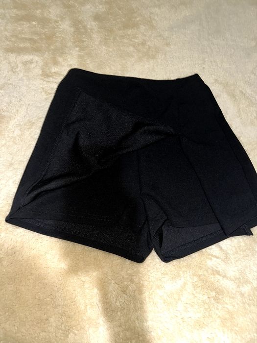 Спідниця -шорти в хорошому стані