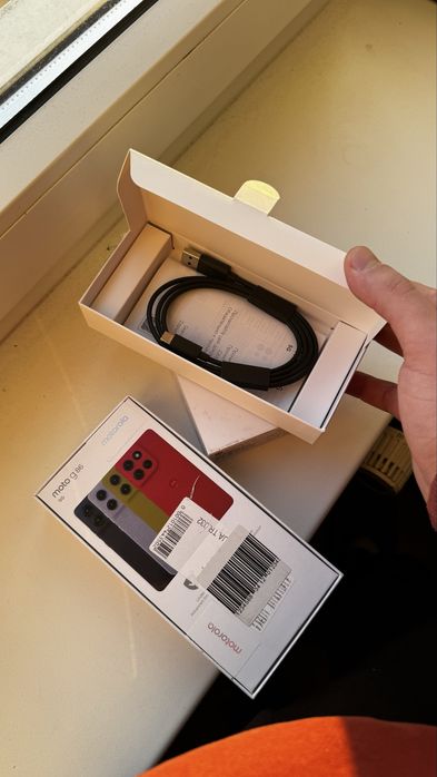 Телефон moto g86
