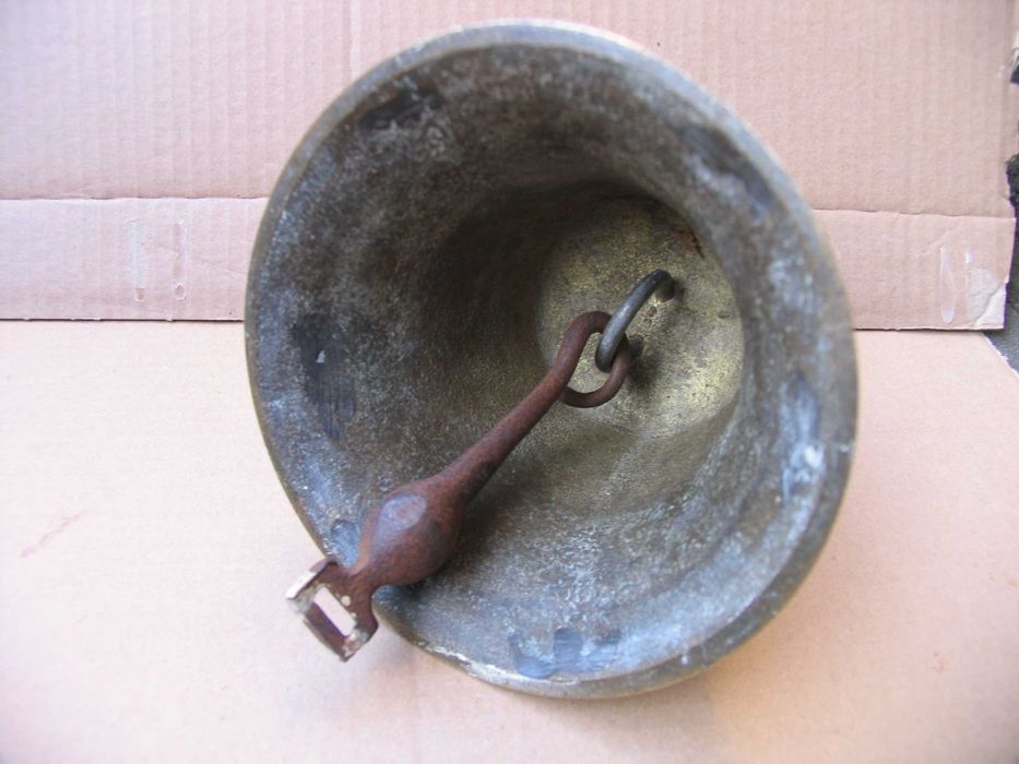 Dzwon dzwonek stary mosiądz okrętowy jachtowy ( waga 2 kg )