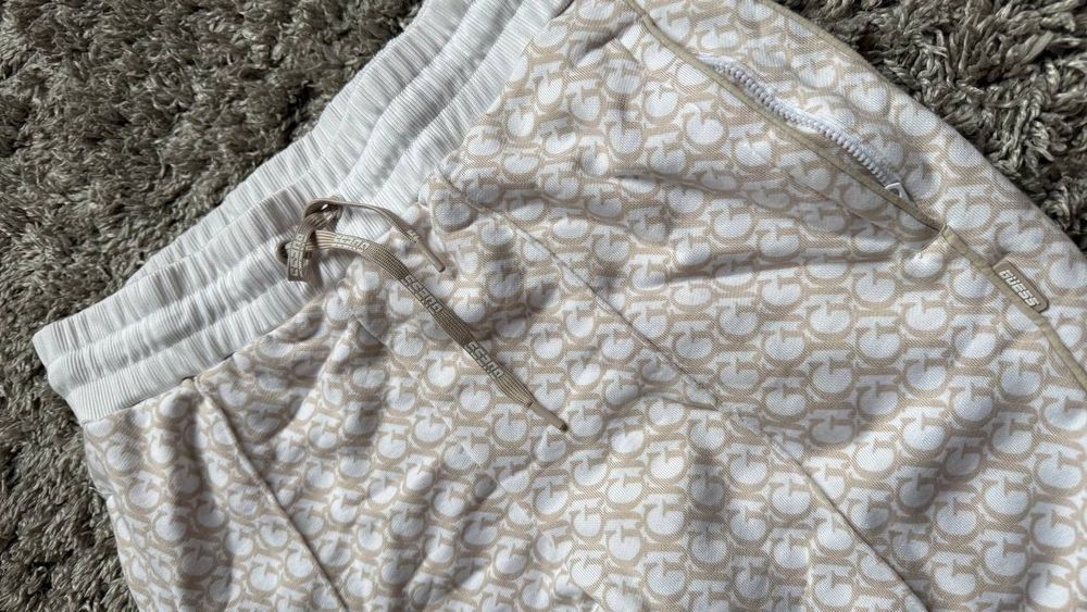 Штани Guess жіночі