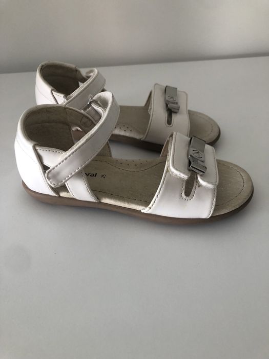 Sandálias Mayoral, tamanho 25