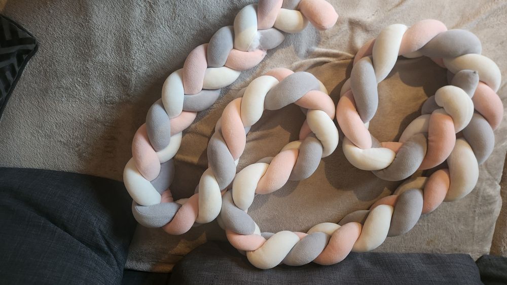 Warkocz do łóżeczka