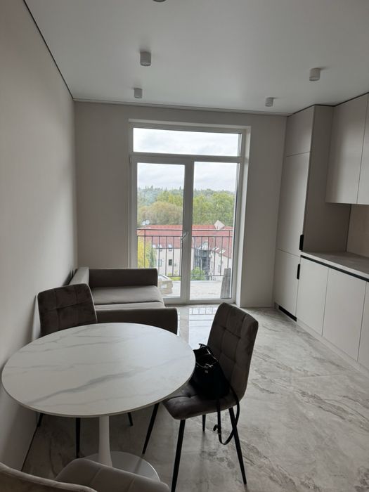 Продається 1,5 кімнатна квартира з виглядом на Парк Боздош