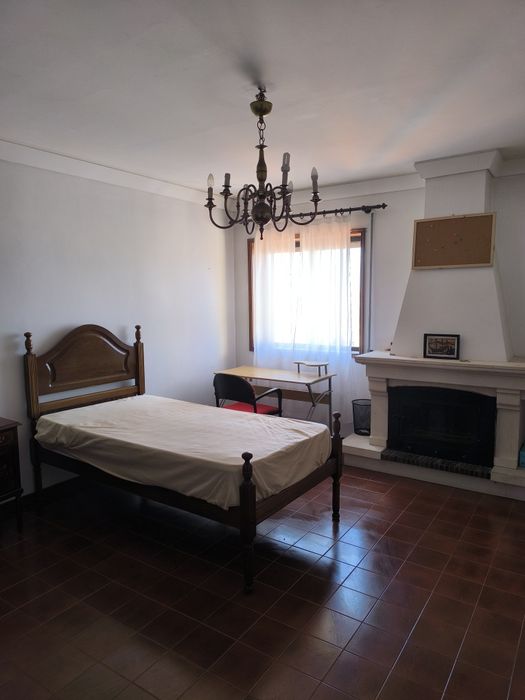 Aluga-se quartos individuais para Rapazes - Bairro do Liceu, Aveiro
