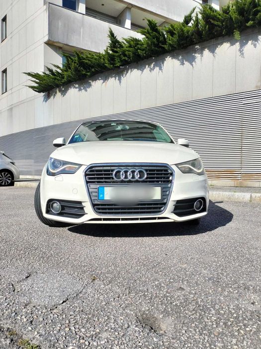 Carro Audi A1 Branco