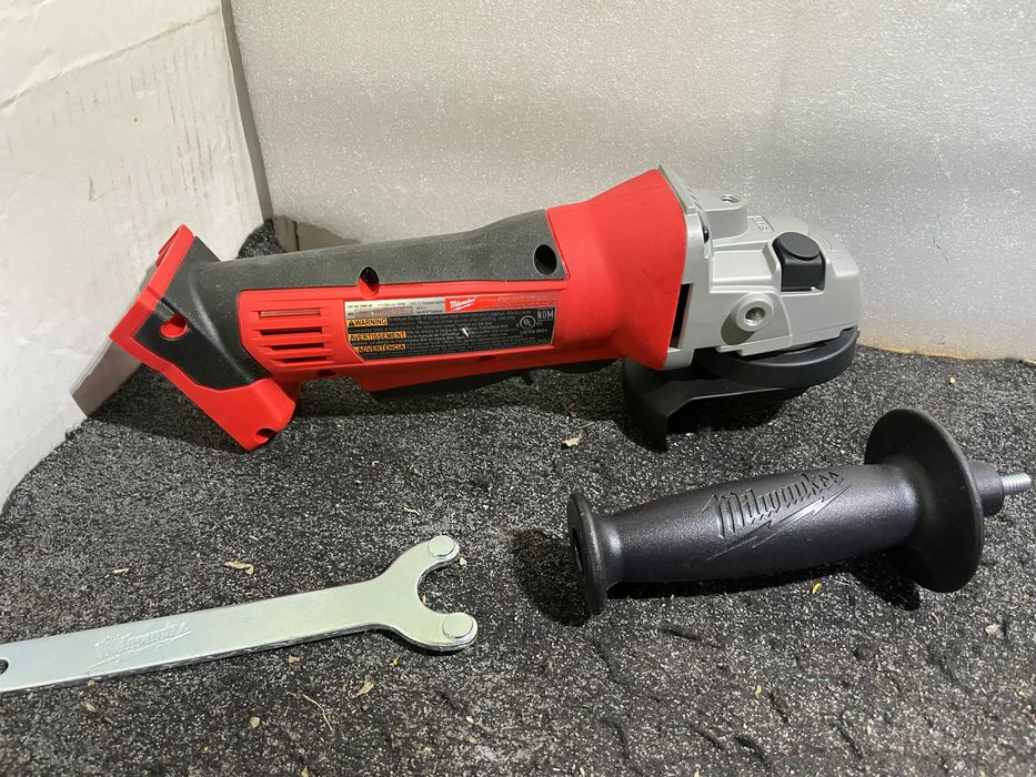 Milwaukee 2680-20 M18/акумуляторна болгарка