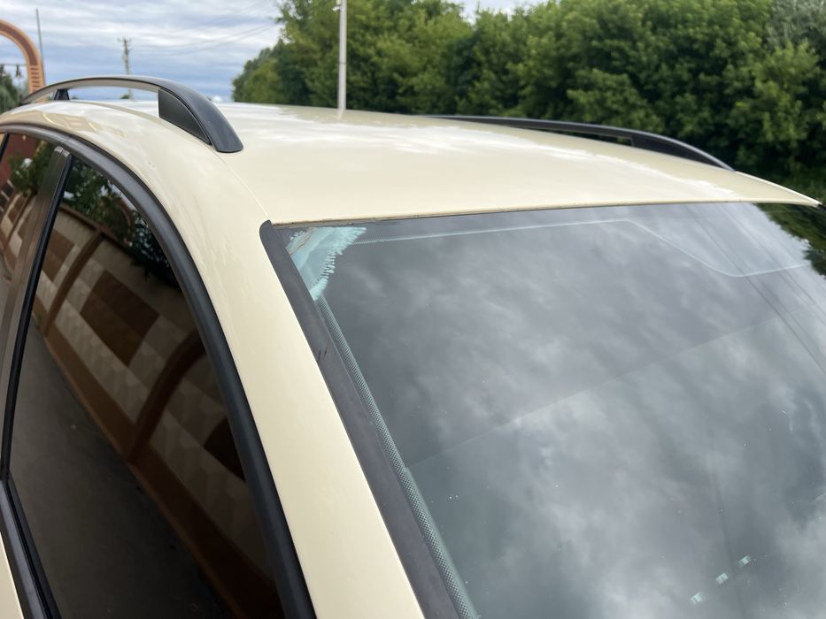 VW TOURAN 2012 1.4 газ метан/бензин