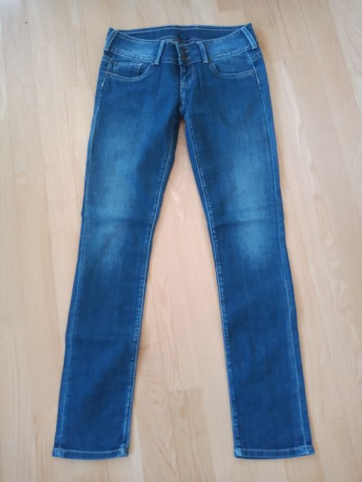 Jeansy Pepe Jeans z niskim stanem