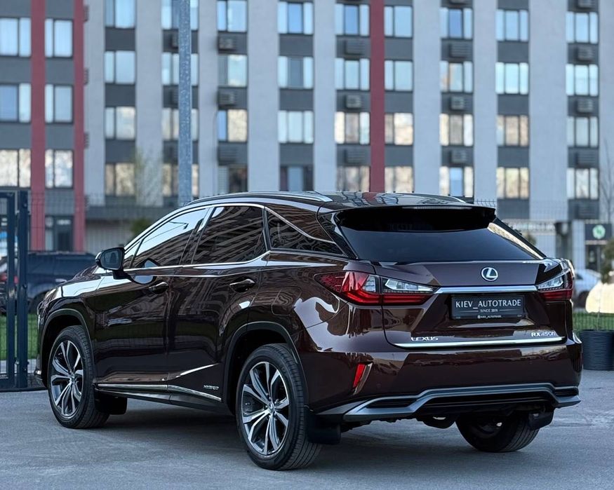 Lexus RX 450h official