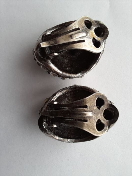 Продам красиві кліпси.