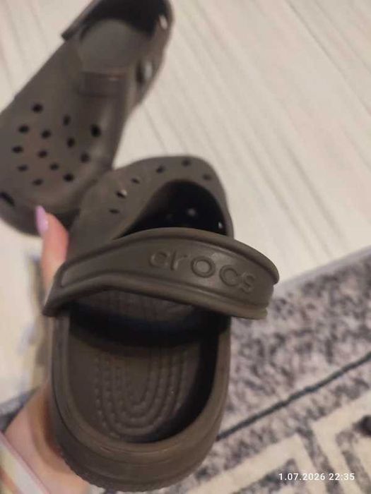 Oryginalne klapki chodaki Crocs Classic khaki brąz r 37 38