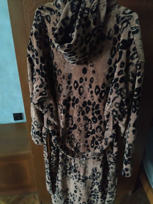 Халат Roberto Cavalli з леопардовим принтом, розмір XXL