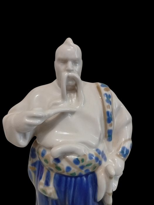 Статуэтка фарфоровая Тарас Бульба.