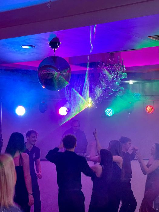 DJ MIXBEAT – Super Ceny! Wesela, eventy, bal, imprezy, urodziny.