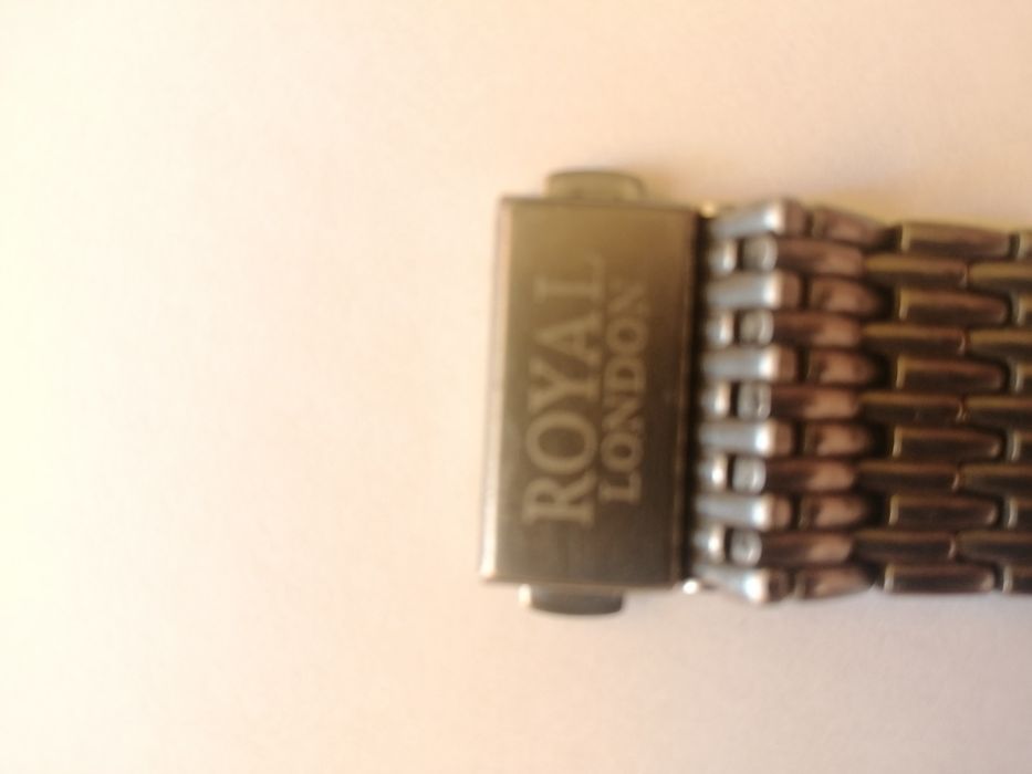 Часы Royal London 4708-03A с титановым корпусом и титановым браслетом