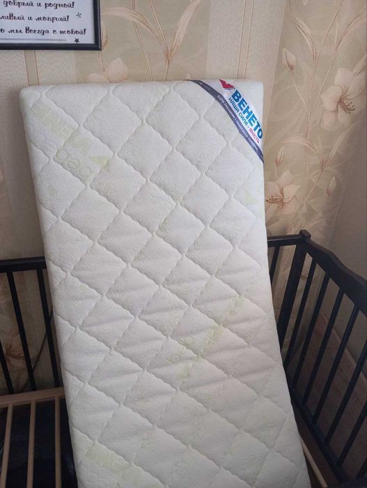 Ліжко дитяче та матрас