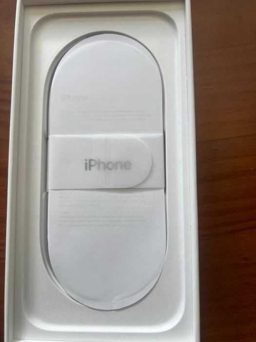 Iphone 16 , 128 GB