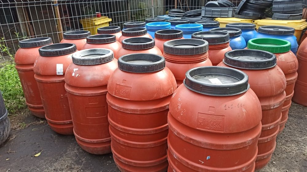 BECZKA PLASTIKOWA po spożywce na deszczówkę POJ. 220l