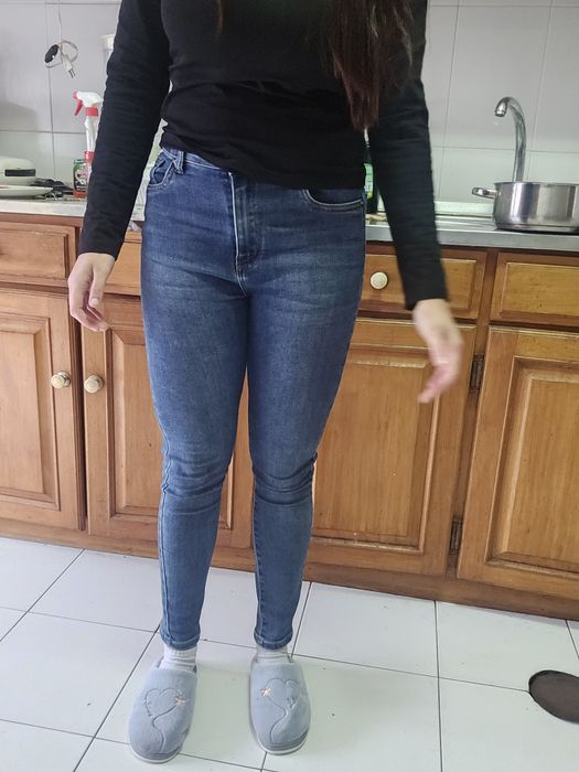 Calça Skinny como nova