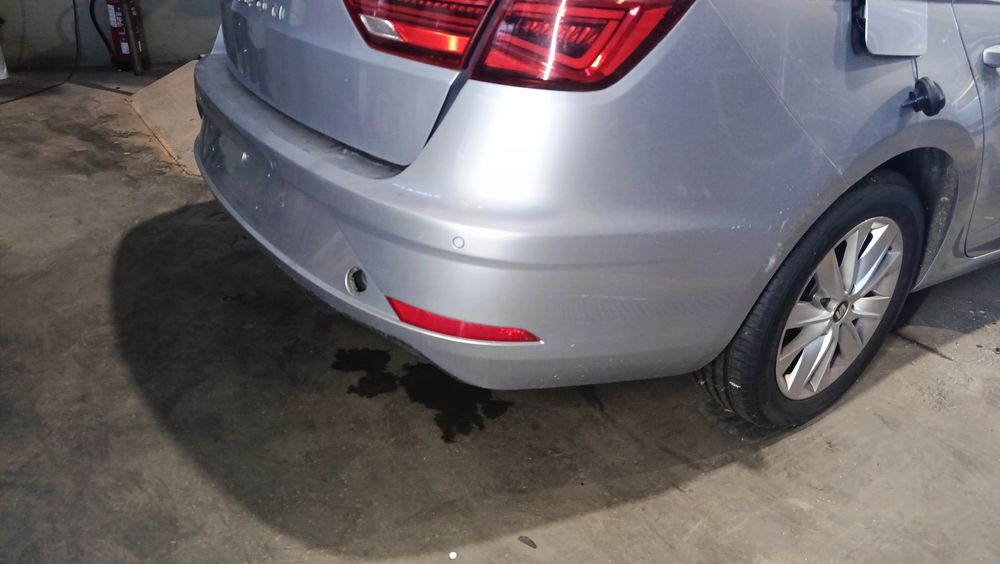 Pára-choques trás SEAT Leon ST (5F8)