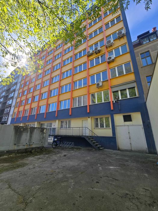 Wynajmę budynek biurowy 3200 m Zwierzyniecka 18