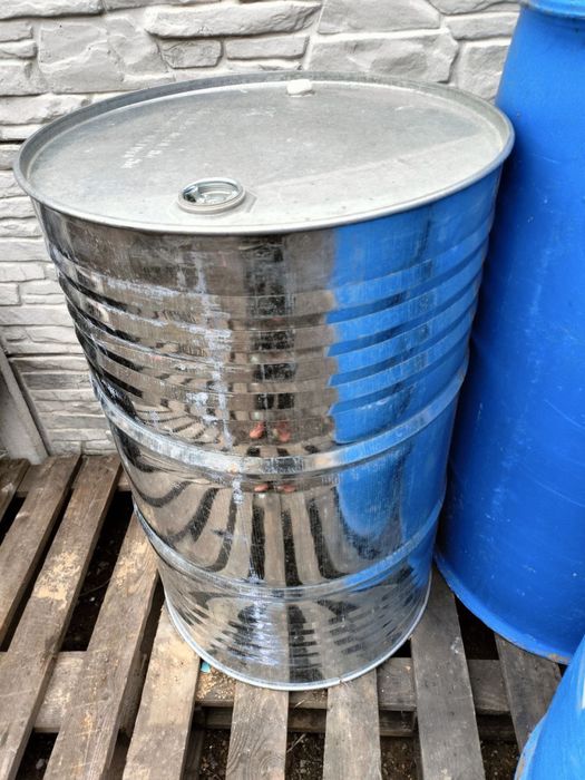 Бочки пластикові/метал 200 літрів на дві горловини (3 під гліцерину)