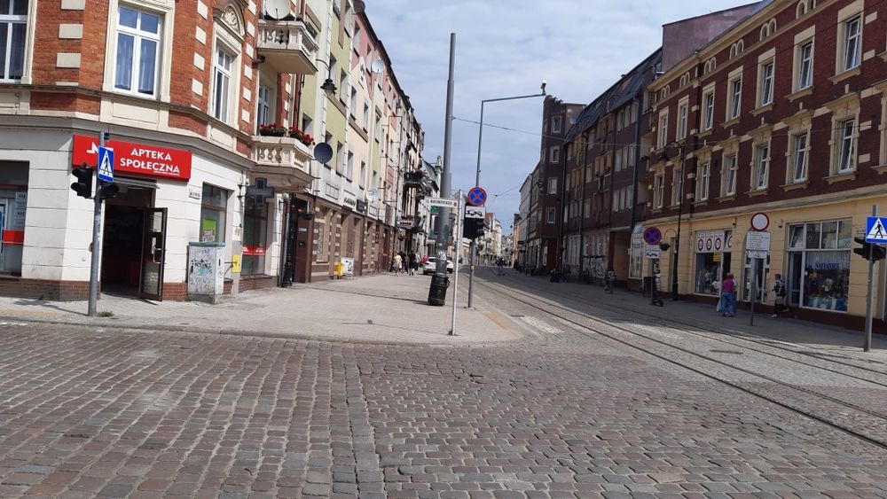 Lokal handlowy 210m² ul. Toruńska - duży parking