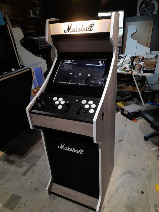 Maquina arcade tema marshall