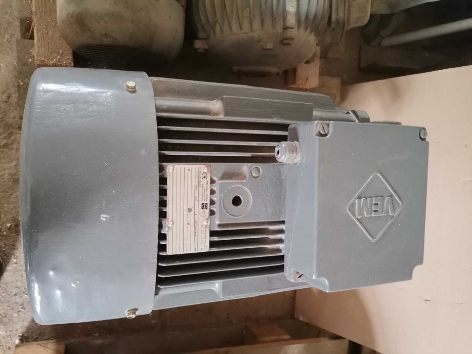 Silnik 22 kw Vem 2900 obrotów