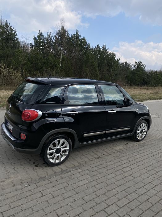 Fiat 500L samochód osobowy