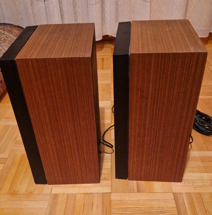 Gramofon Emanuel, radio - wzmacniacz i głośniki Tonsil ZG 10