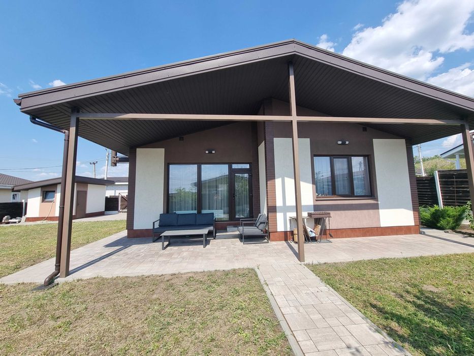 Без комісії будинок у заселеному котеджному містечку, сертифікат+