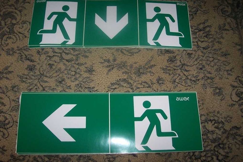 Znaki ewakuacyjne BHP naklejki +gratisy Wyprzedaż
