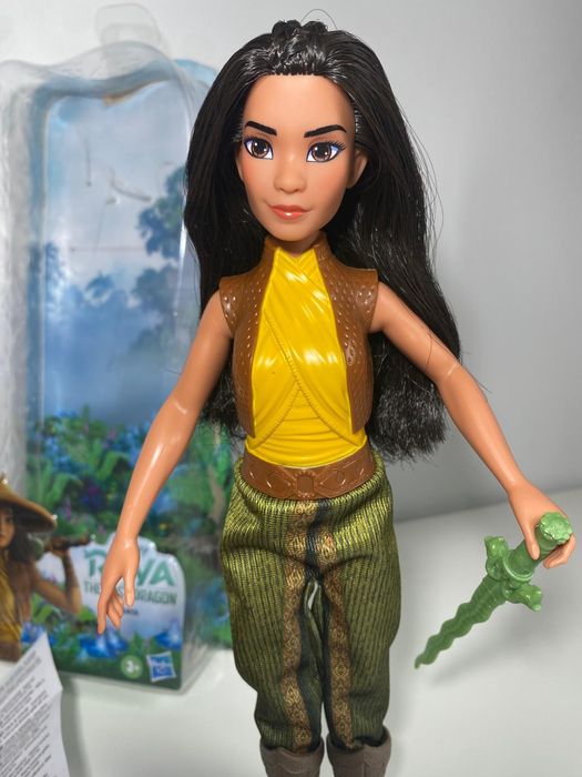 Boneca DISNEY Princess Raya E O Último Dragão | Raya Intro Doll