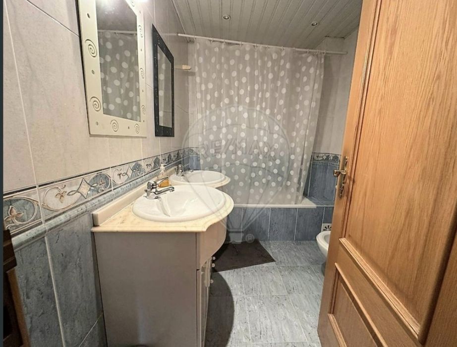 Moradia T3 Charneca de Caparica