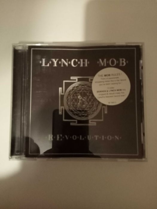 CD Lynch Mob - Revolution