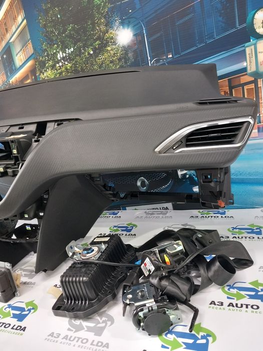 Tablier em carbono com kit completo airbag Peugeot 208 - (15 a 20)