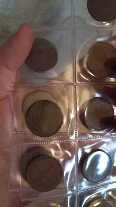 Moedas portuguesas pode ter outras só estas vendo junto