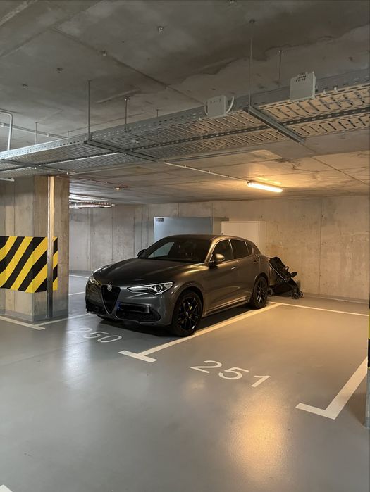 miejsce garażowe młociny bielany lekka