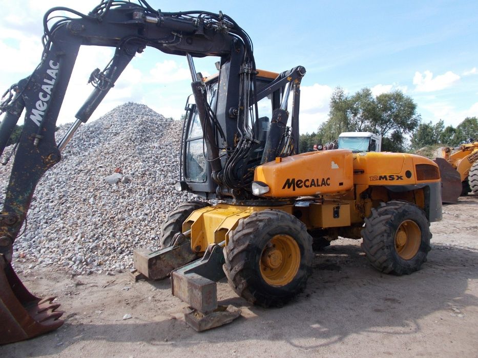 usługi koparka,ładowarką teleskopową+wywóz ziemi,gruzu itp...Bydgoszcz