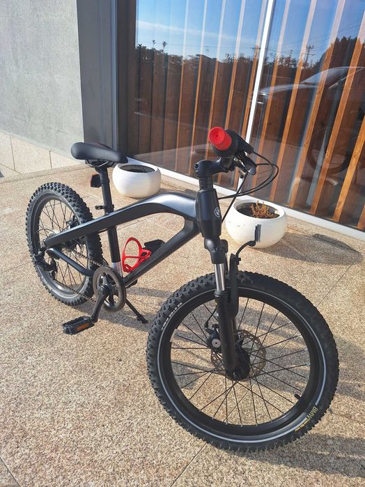 Bicicleta criança/ jovem BMW