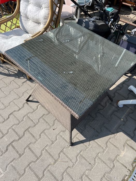 Stolik ogrodowy  - możliwy transport