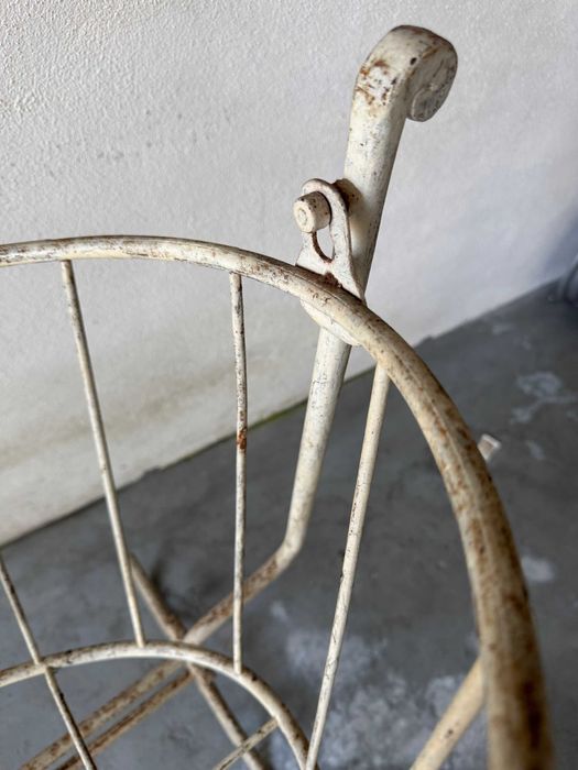 Cama de Baloiço em Ferro Muito Antiga