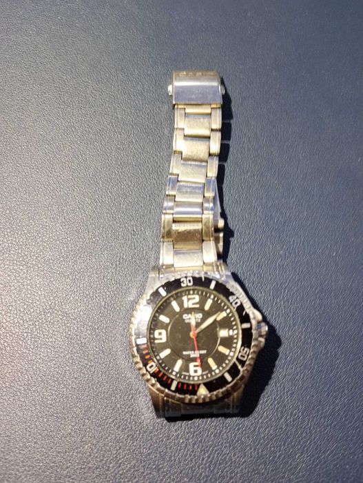 часы casio MTD 1053. часы дайверские, Безель с односторонним вращением