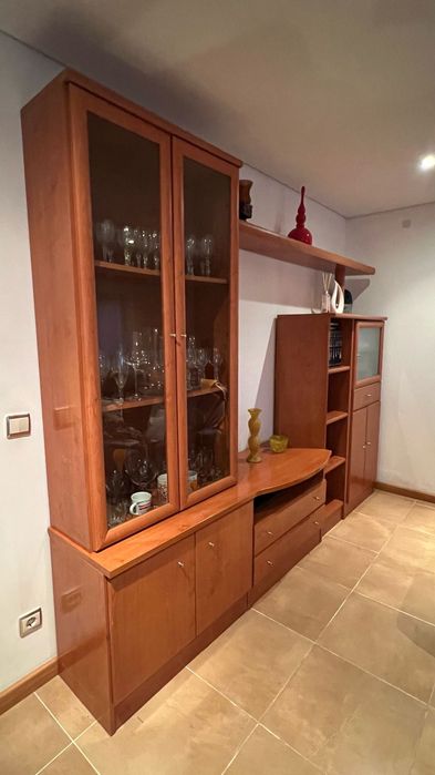 Móvel de sala em bom estado