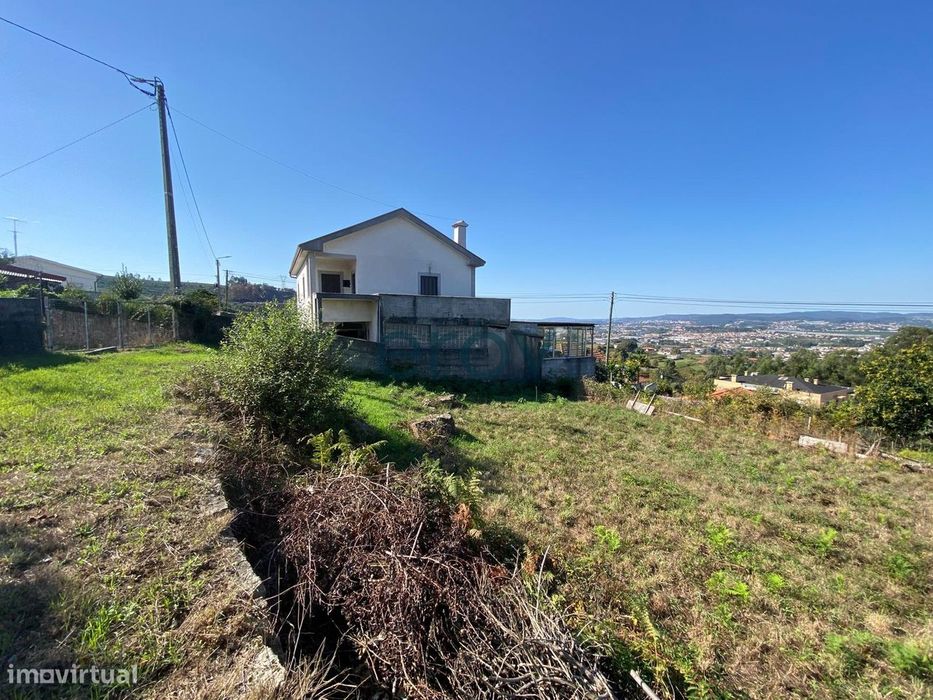 Lote de Terreno com 600 m² em Roriz – Santo Tirso