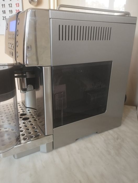 Продам кавоварку делонгі